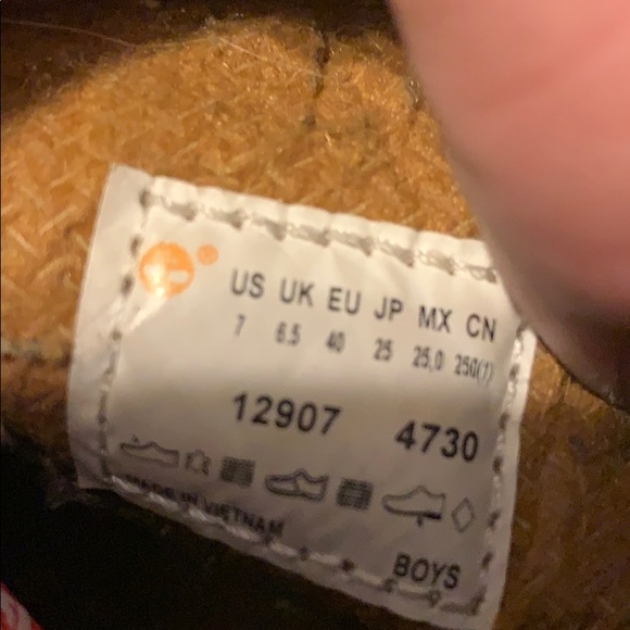 Black Timberlands - Picture 2 of 3